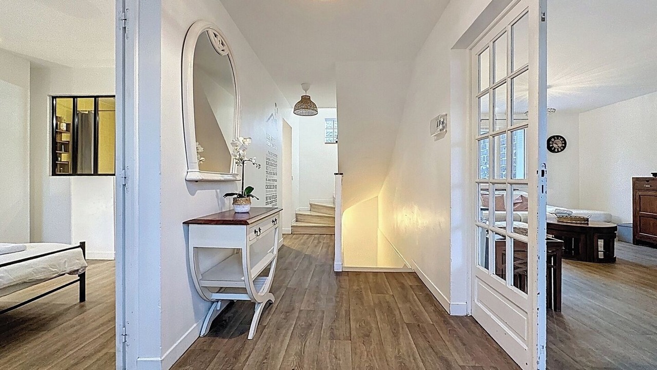Photo of Bedroom in Saint-Denis
