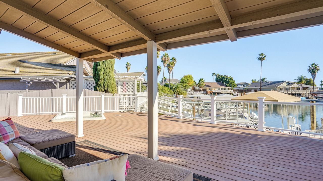 Photo of Patio Balcony in Discovery Bay
