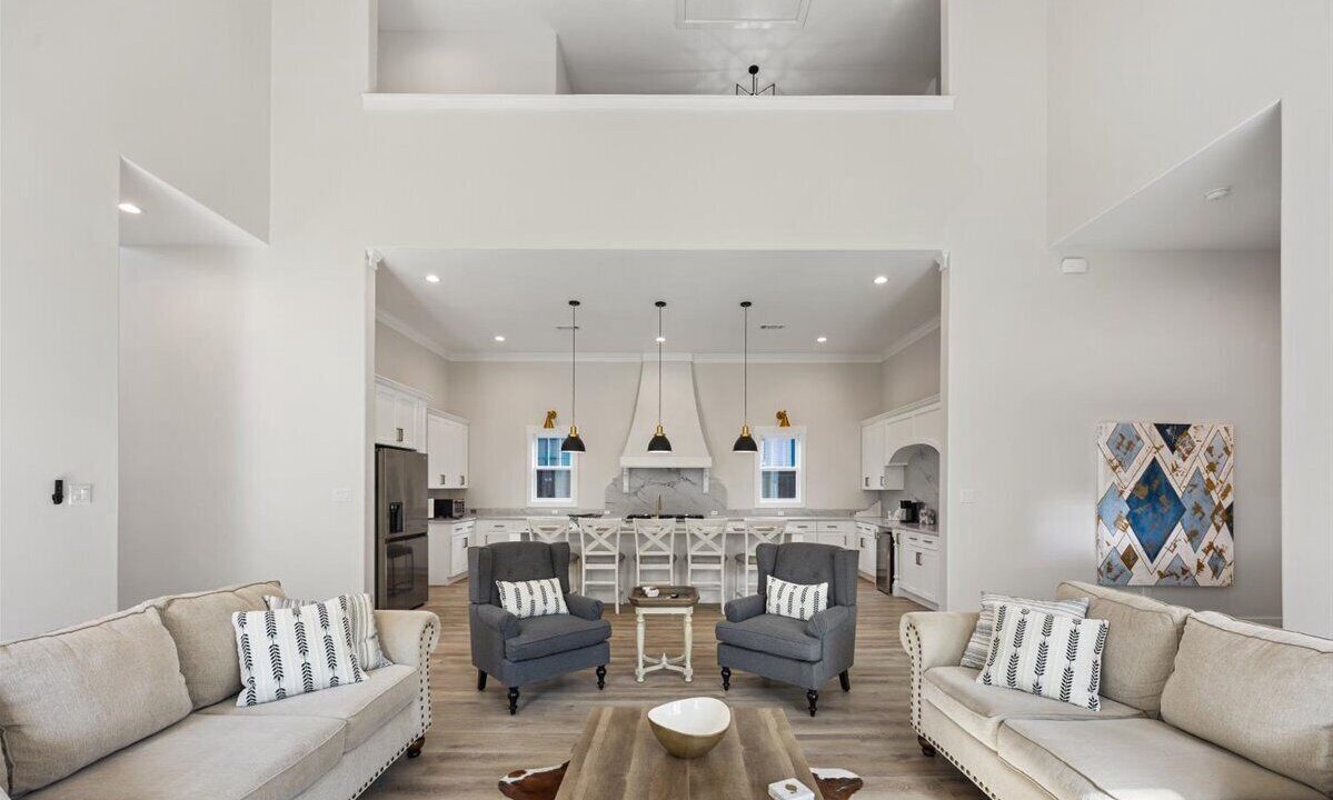 Photo of Livingroom in Cedar Crest