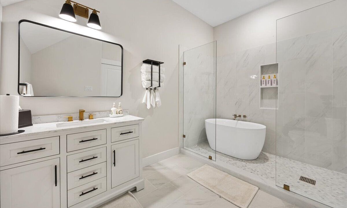 Photo of Bathroom in Cedar Crest