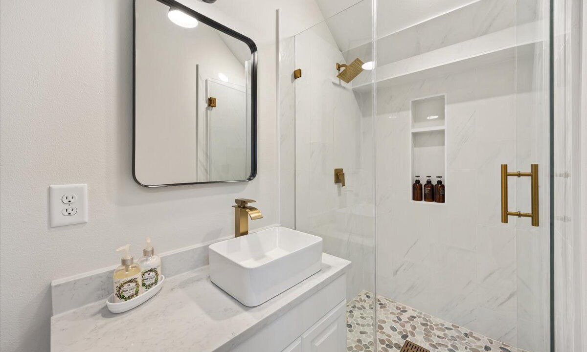 Photo of Bathroom in Cedar Crest