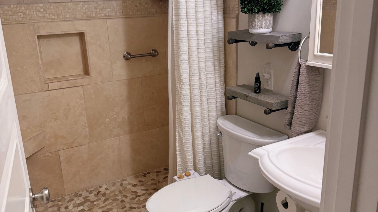 Photo of Bathroom in Ashland