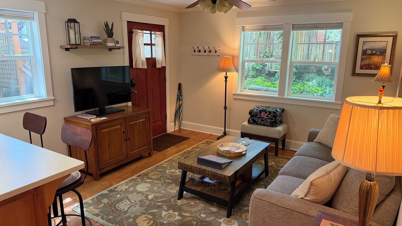Photo of Livingroom in Ashland