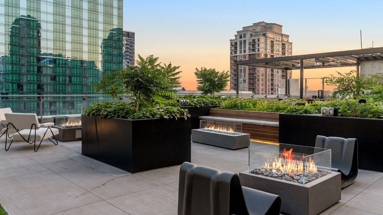 Photo of Patio Balcony in The Loop