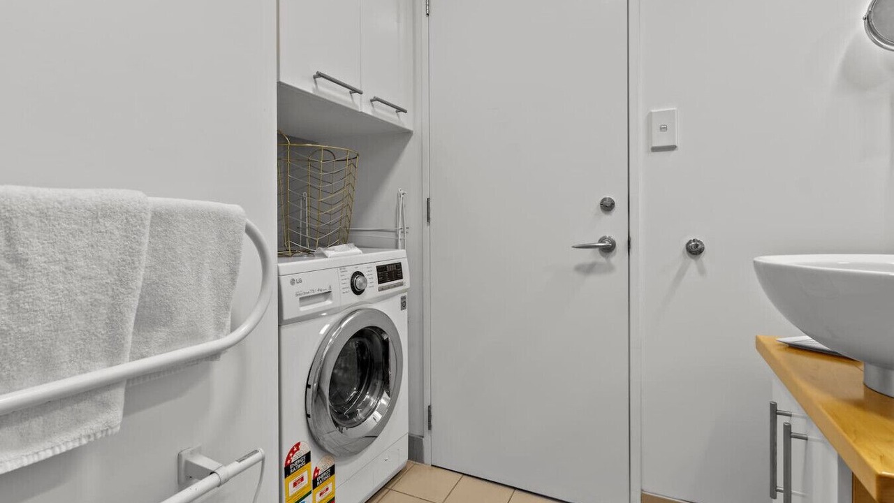 Photo of Others in Grey Lynn