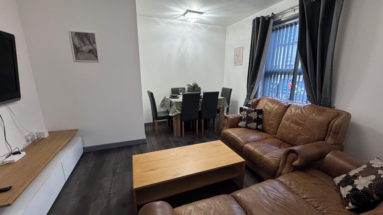 Photo of Livingroom in Tredegar