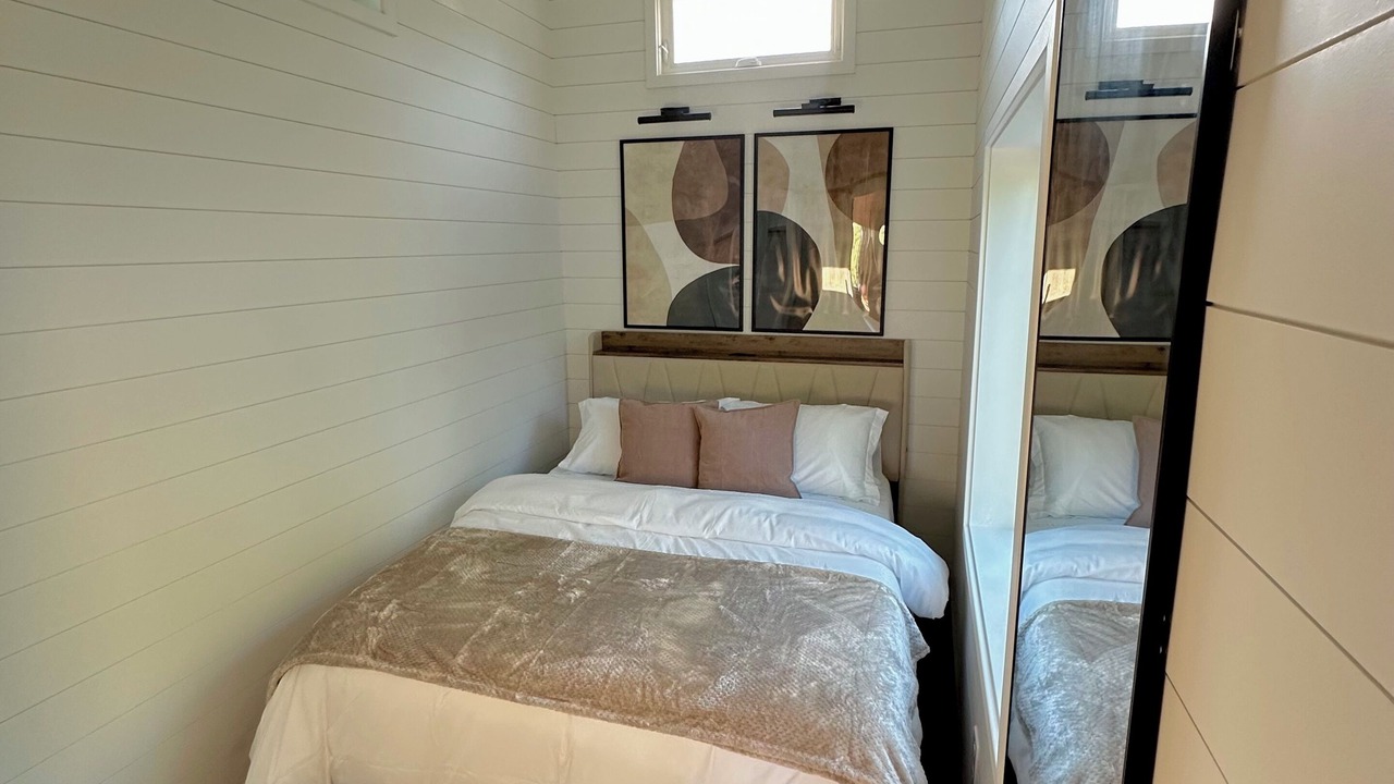 Photo of Bedroom in Rancho Palos Verdes