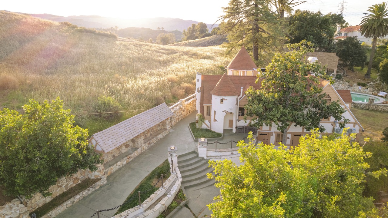 Photo of Outdoor in Newhall