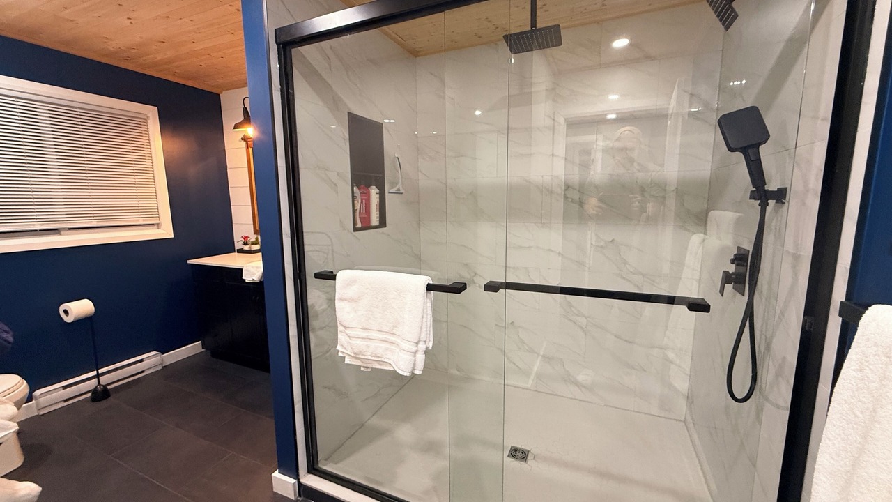 Photo of Bathroom in Ivanhoe