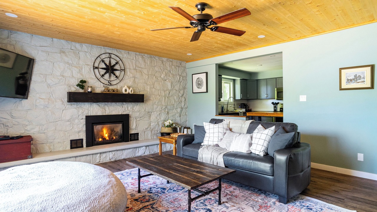 Photo of Livingroom in Ivanhoe