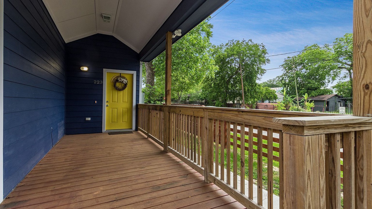 Photo of Patio Balcony in Greater East End
