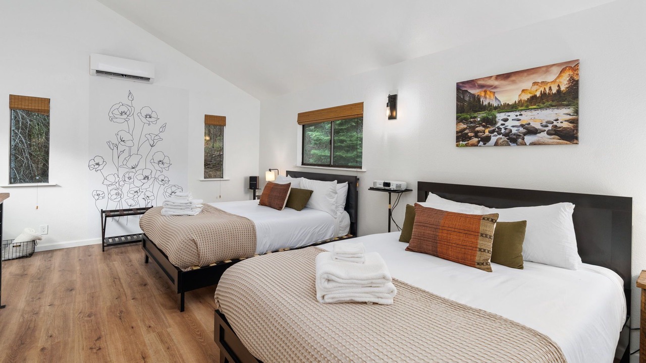 Photo of Bedroom in Sugar Pine