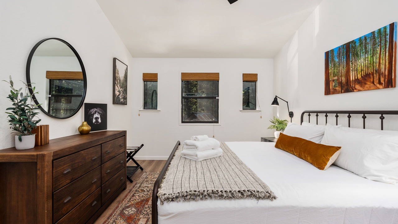Photo of Bedroom in Sugar Pine