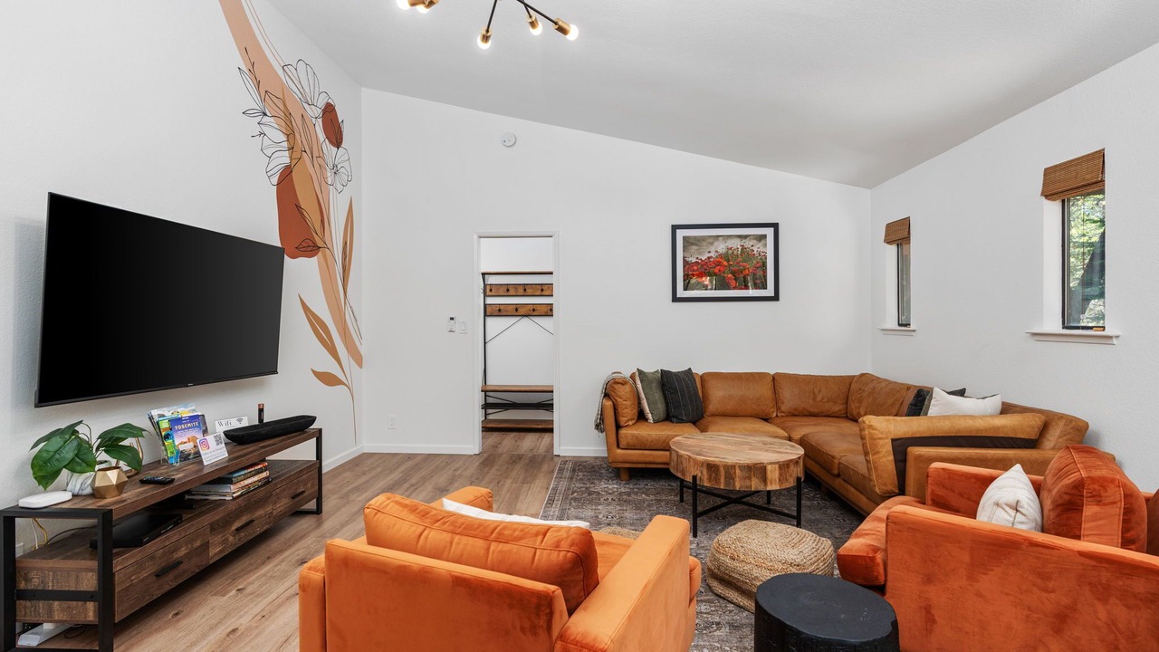 Photo of Livingroom in Sugar Pine