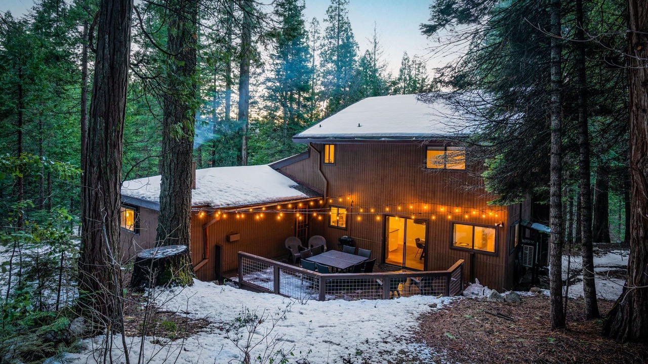 Photo of Outdoor in Sugar Pine