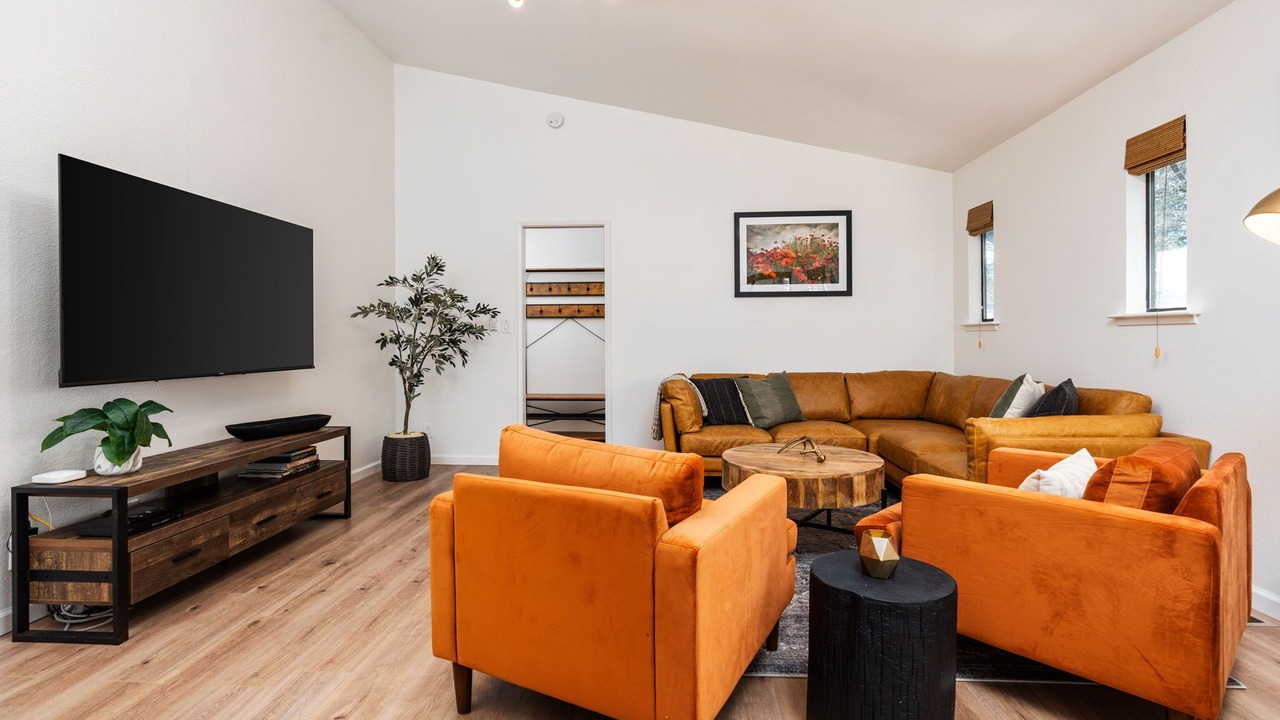 Photo of Livingroom in Sugar Pine