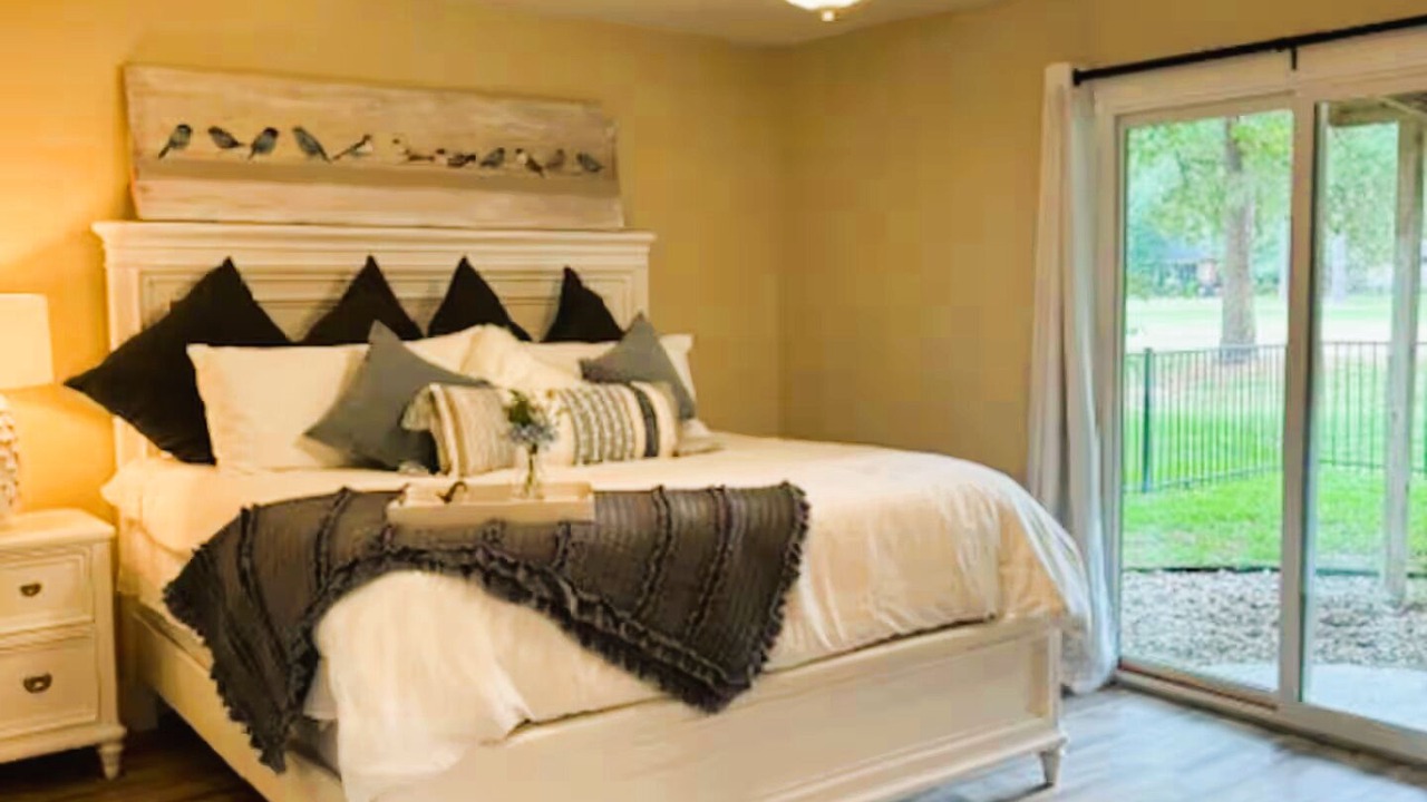 Photo of Bedroom in Panorama Village