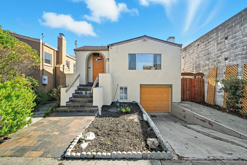 Photo of Outdoor in Upper Telegraph