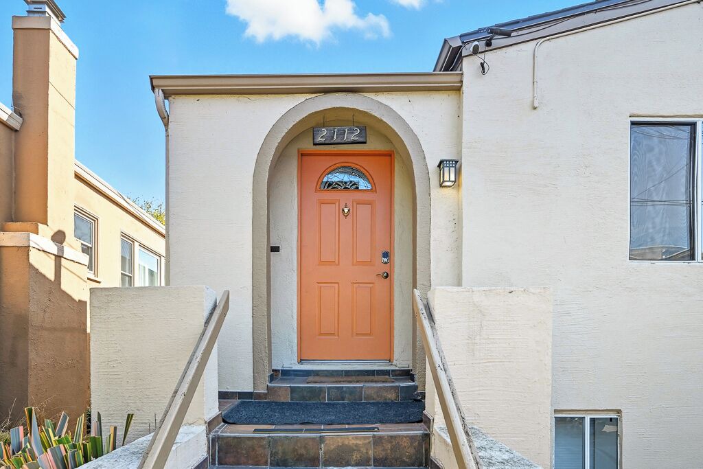 Photo of Outdoor in Upper Telegraph