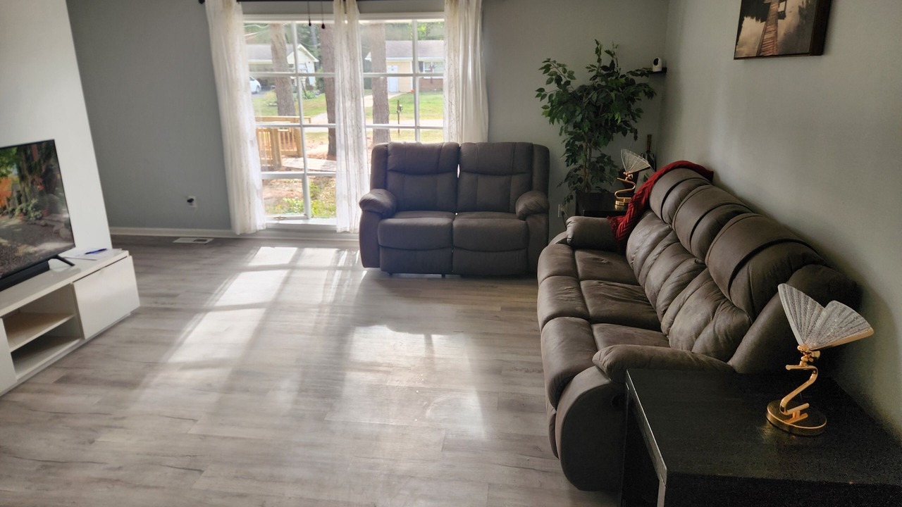 Photo of Livingroom in Northeast Raleigh