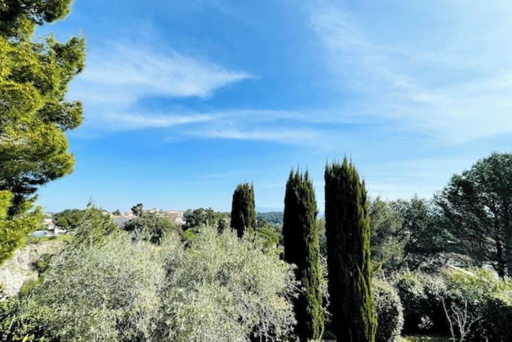 Photo of Others in Les Hauts de Villeneuve