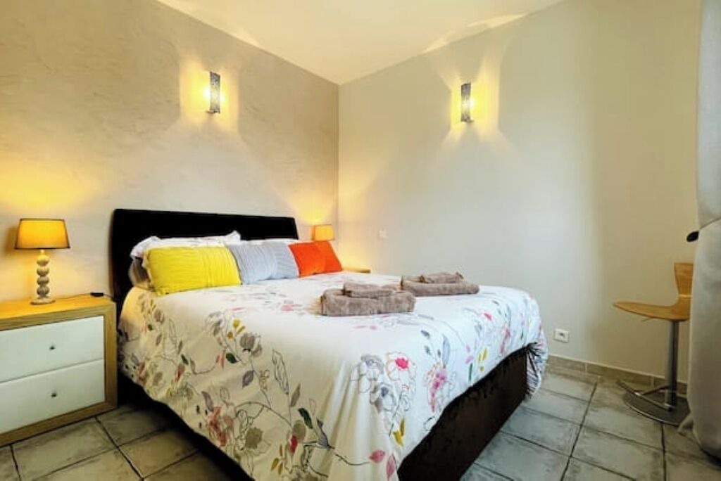 Photo of Bedroom in Les Hauts de Villeneuve
