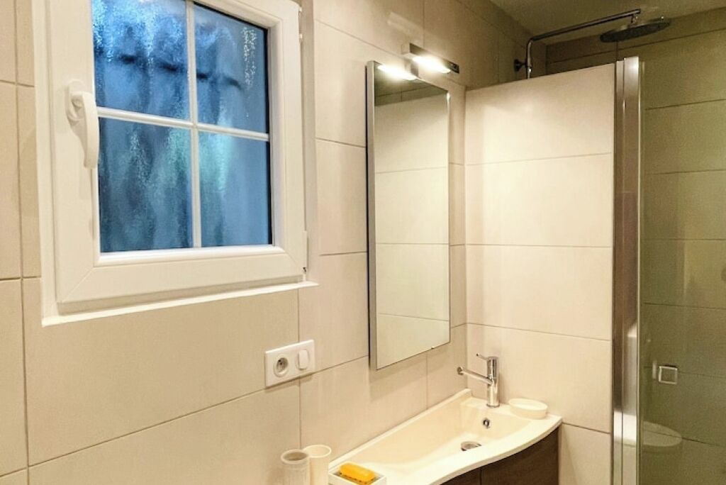 Photo of Bathroom in Les Hauts de Villeneuve