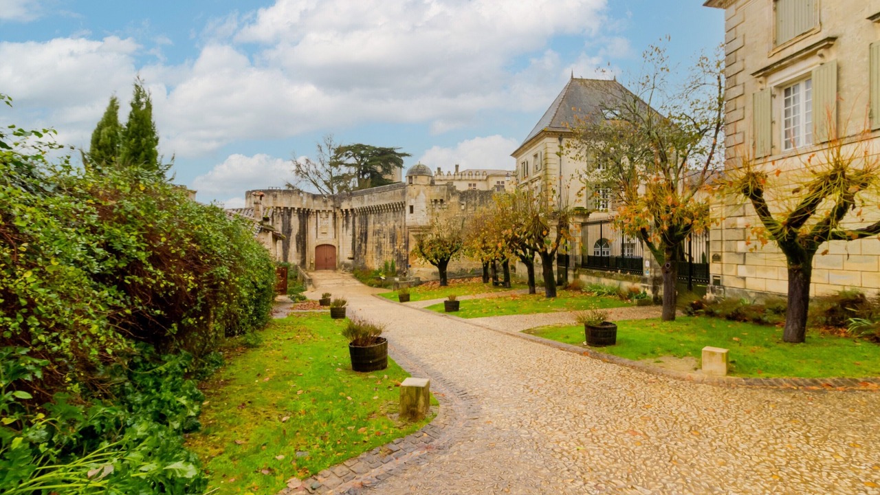 Photo of Outdoor in Bourdeilles