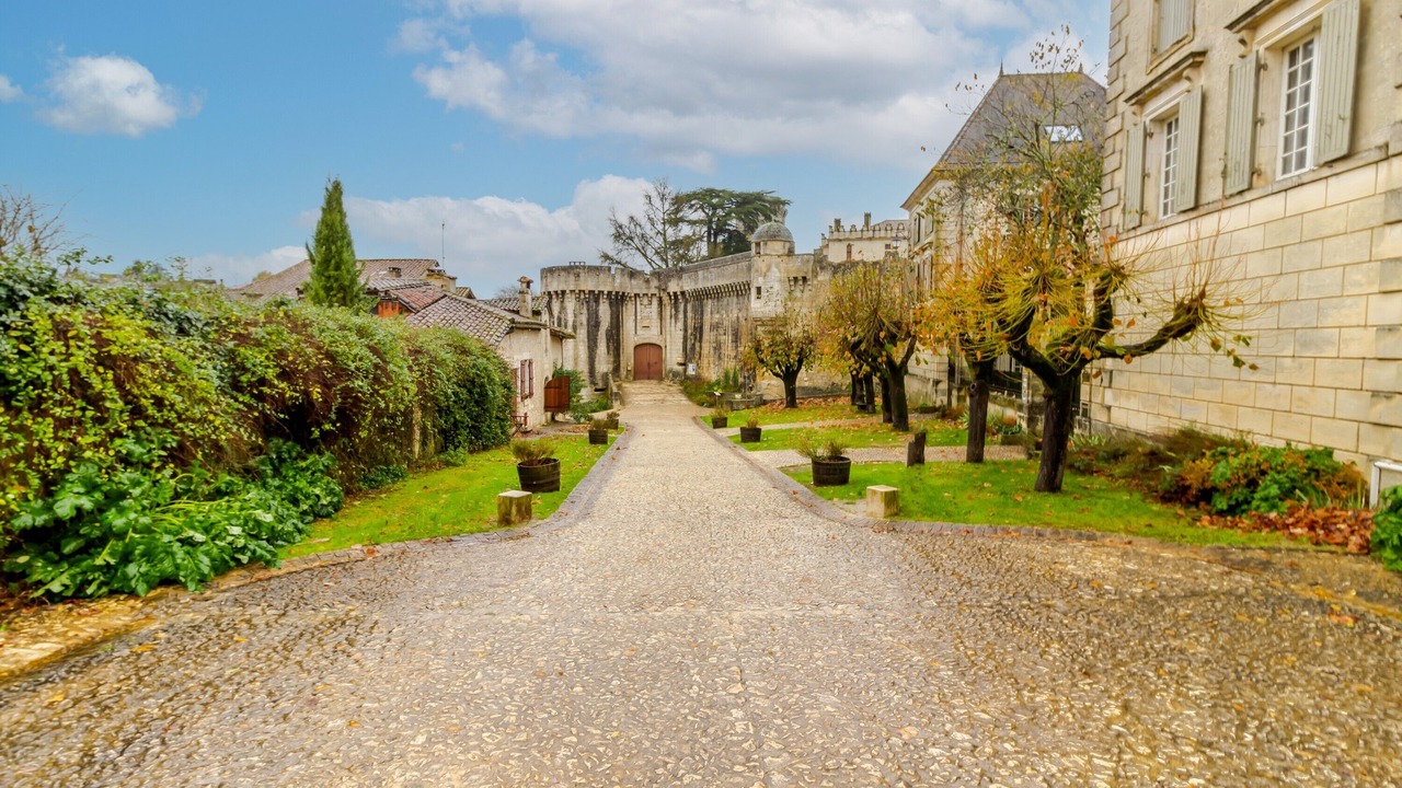Photo of Others in Bourdeilles