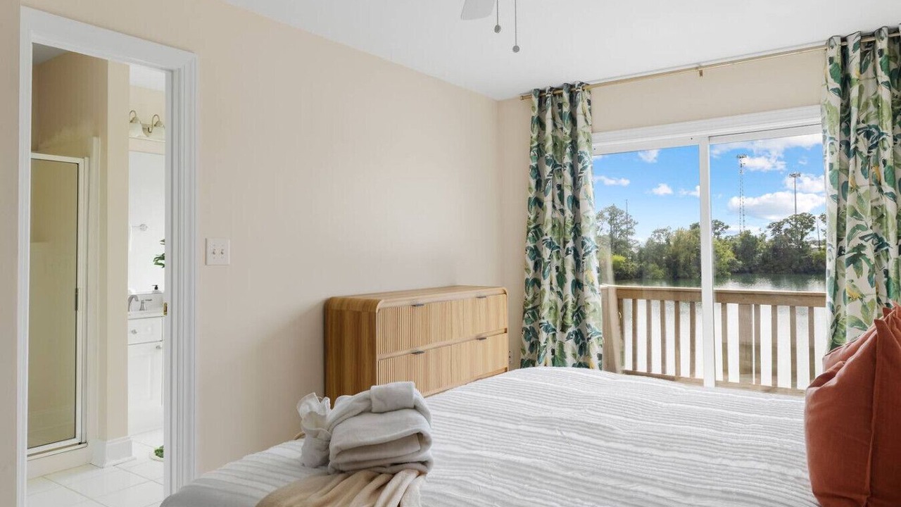 Photo of Bedroom in North Charleston
