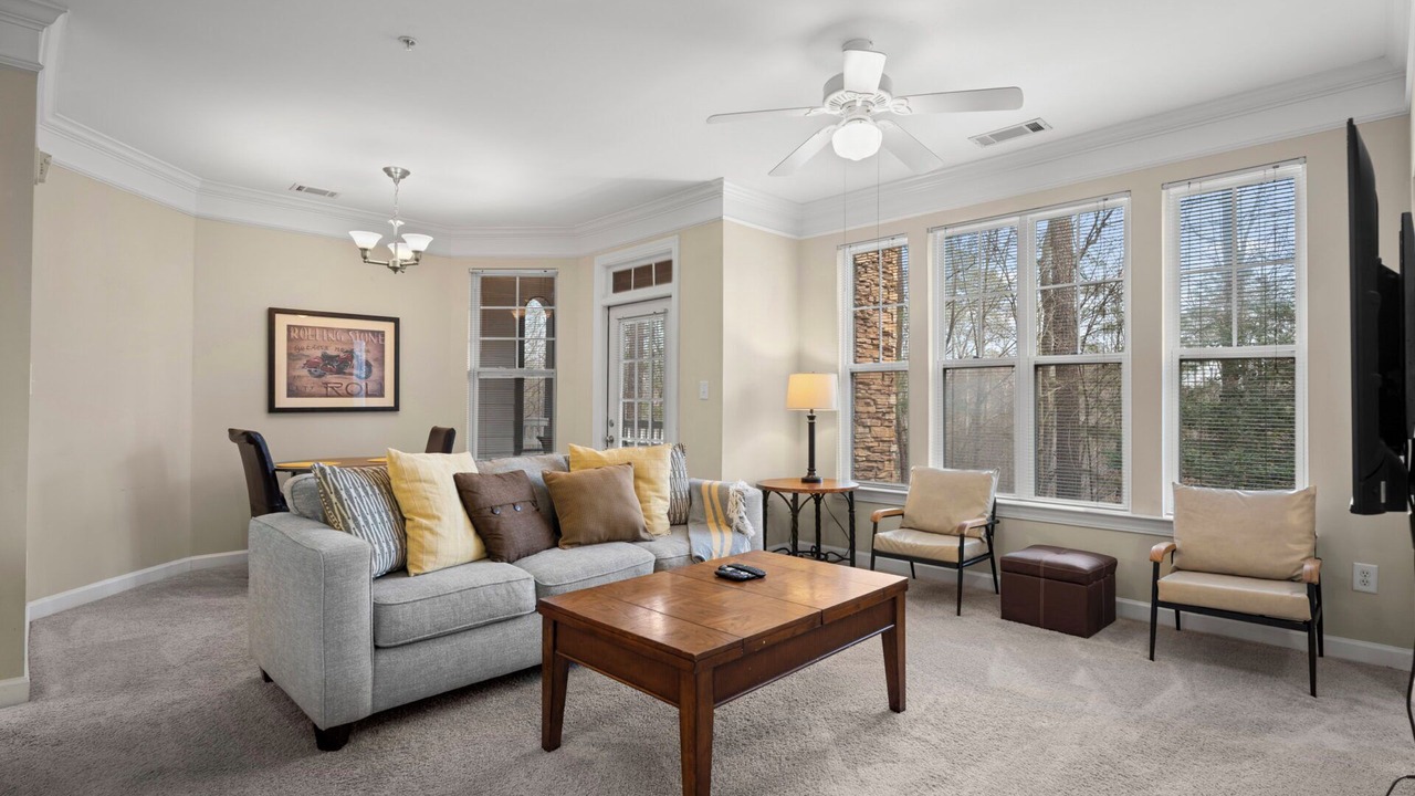 Photo of Livingroom in Southwest Raleigh