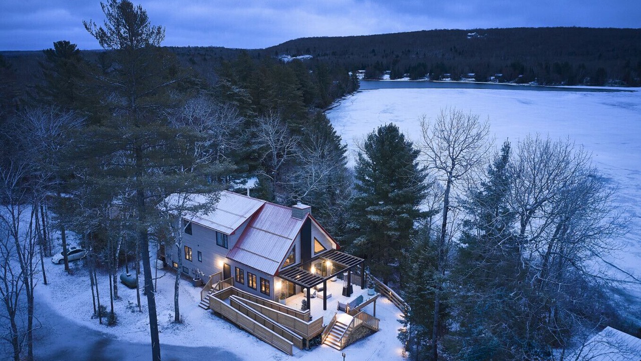 Photo of Outdoor in Algonquin Highlands