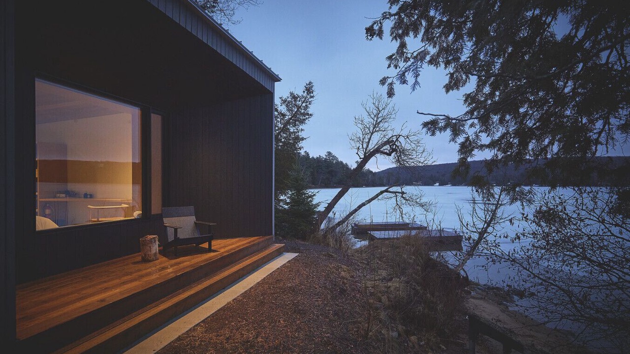 Photo of Patio Balcony in Algonquin Highlands