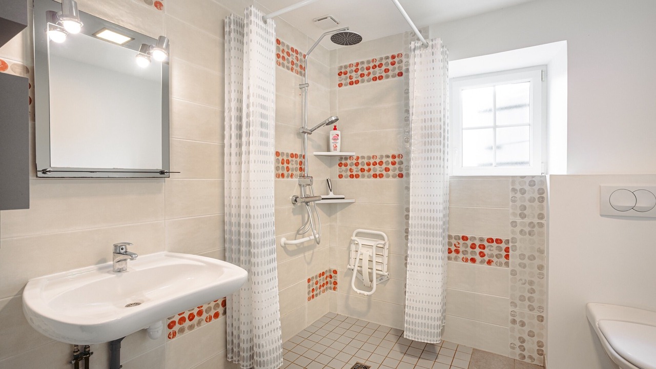 Photo of Bathroom in Montreuil