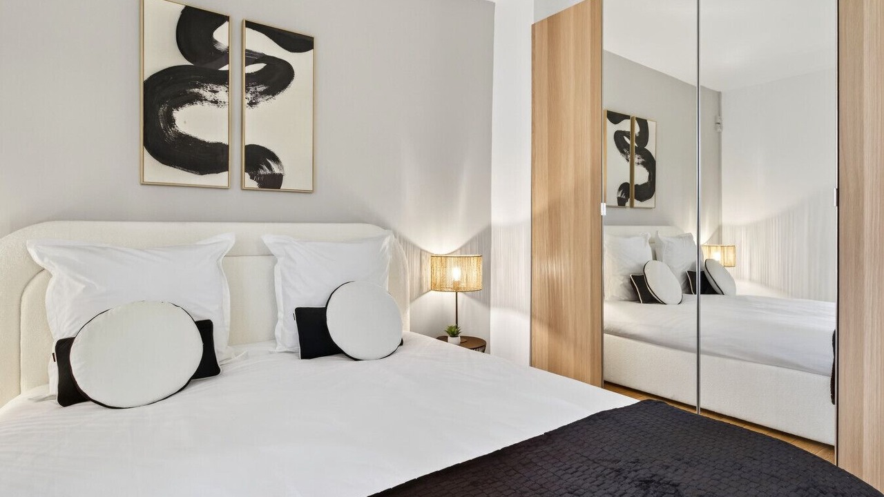 Photo of Bedroom in Val-de-Grace