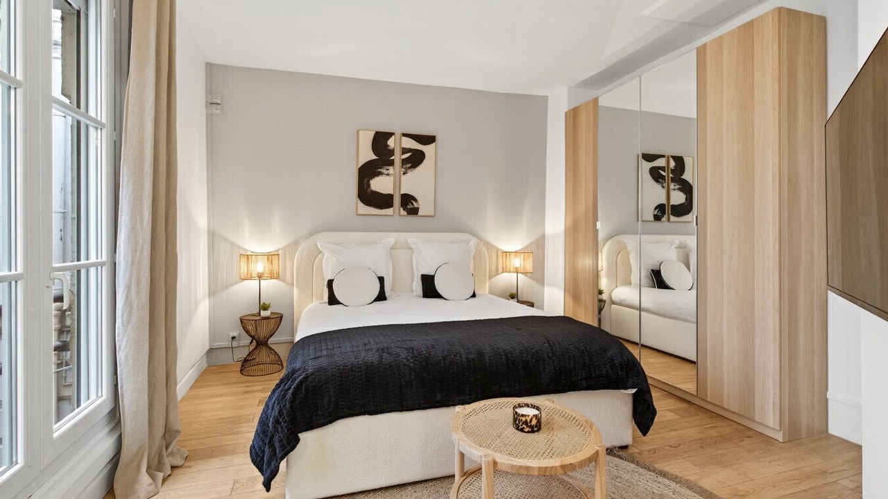Photo of Bedroom in Val-de-Grace
