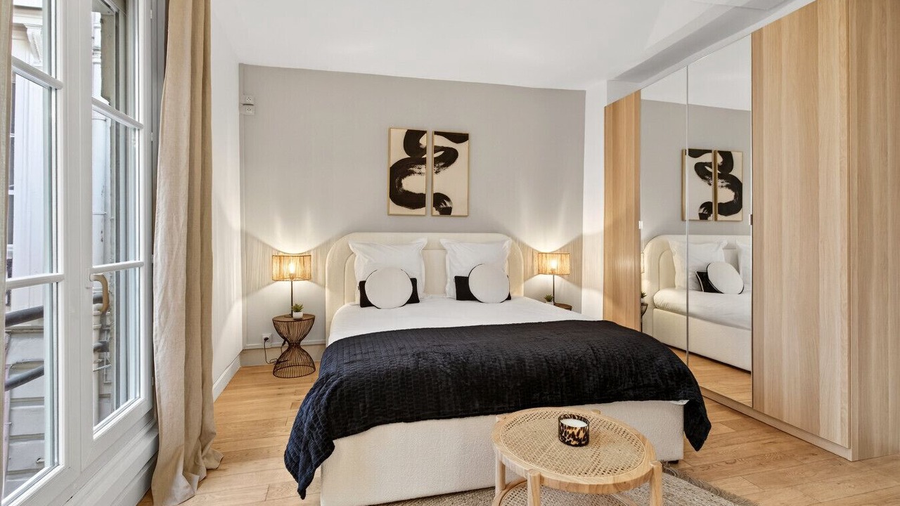 Photo of Bedroom in Val-de-Grace