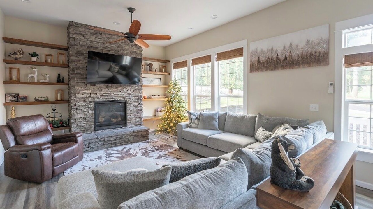 Photo of Livingroom in Mossyrock