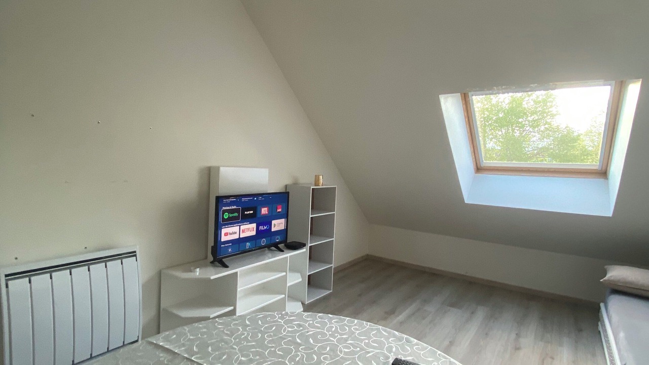 Photo of Bedroom in Pin - Vert Galant