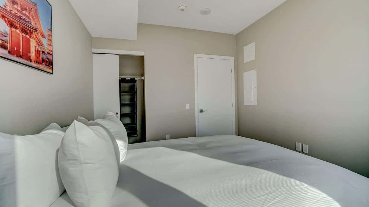 Photo of Bedroom in Ottawa Division