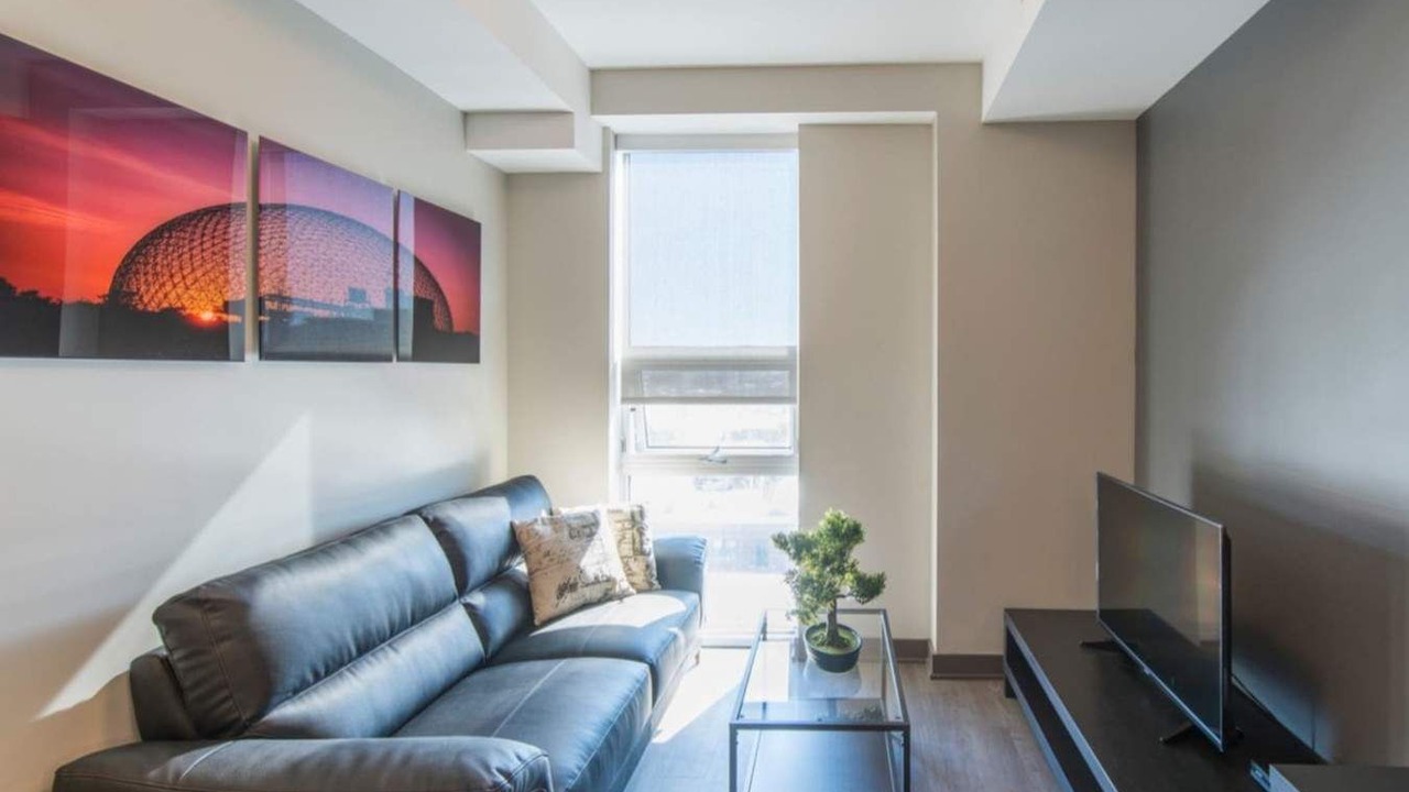 Photo of Livingroom in Centretown