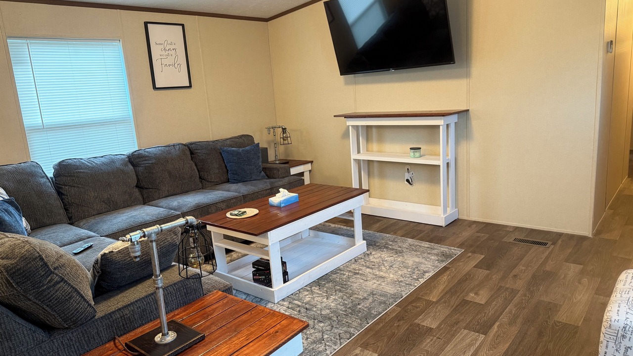 Photo of Livingroom in Poplarville