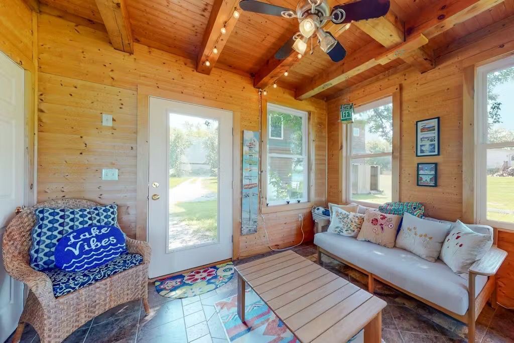 Photo of Livingroom in North Hero