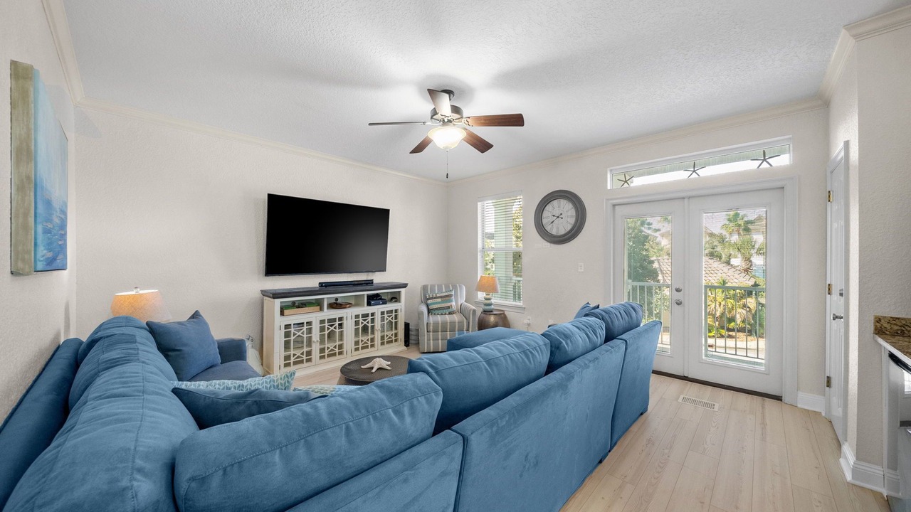 Photo of Livingroom in Villages of Crystal Beach