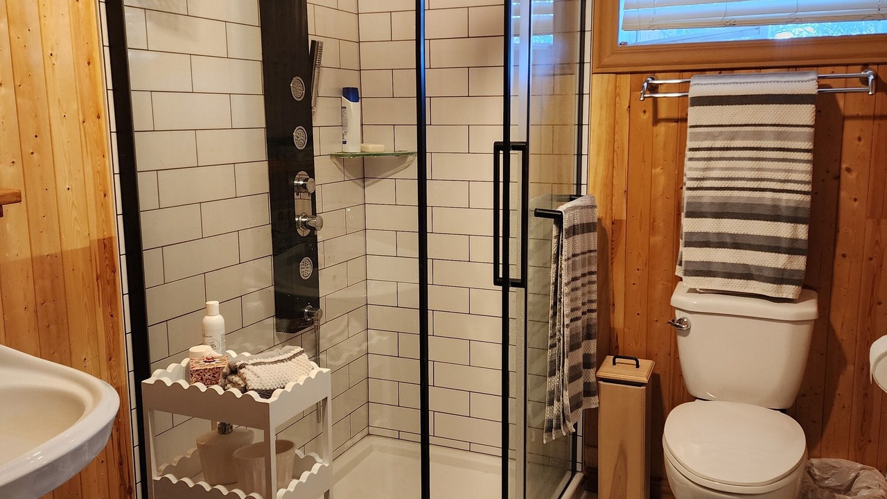 Photo of Bathroom in Begin