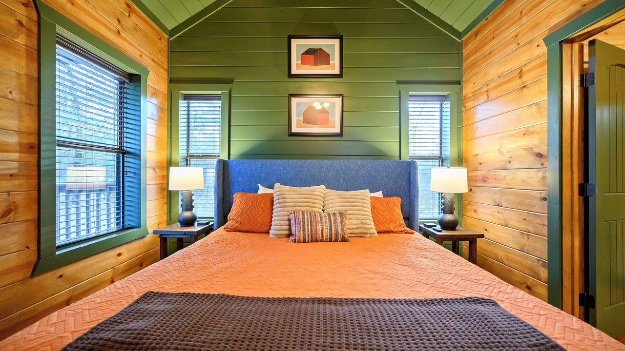 Photo of Bedroom in Hochatown