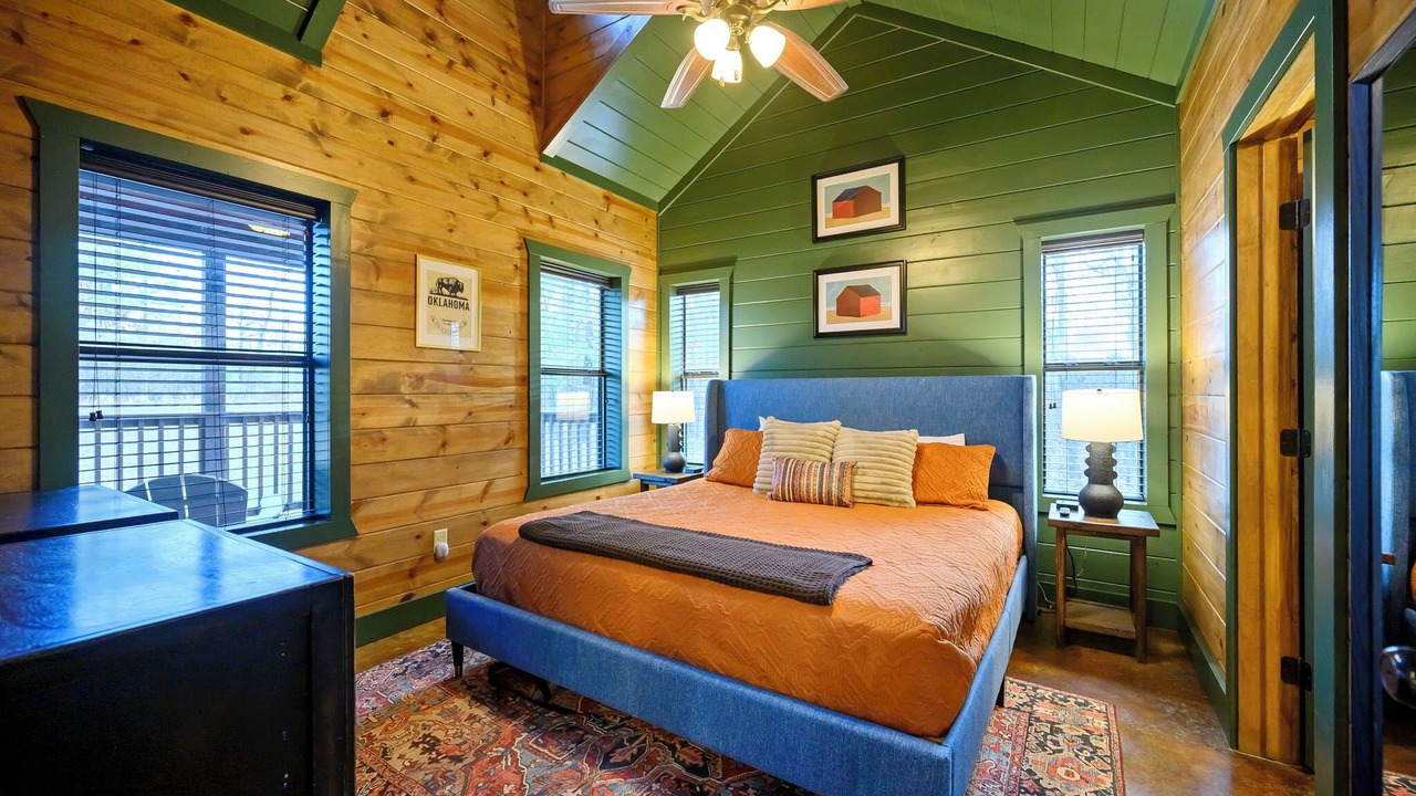 Photo of Bedroom in Hochatown