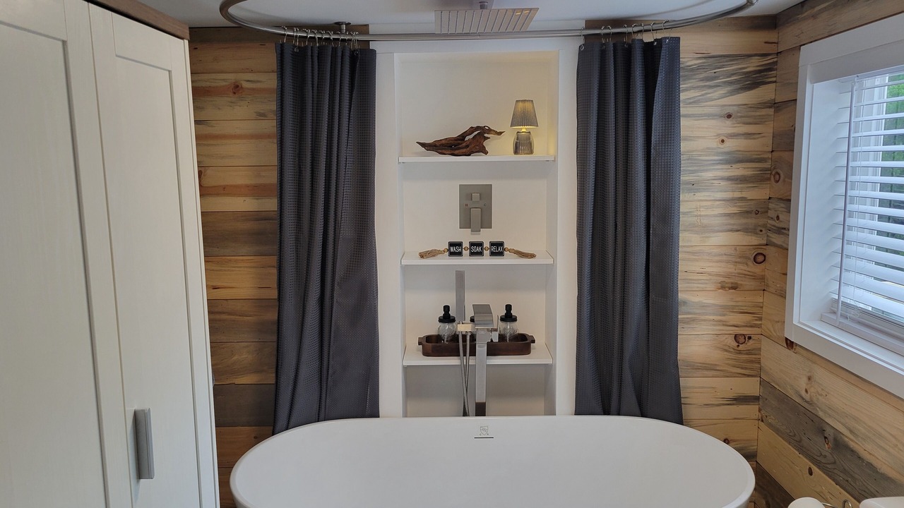 Photo of Bathroom in Van Alstyne