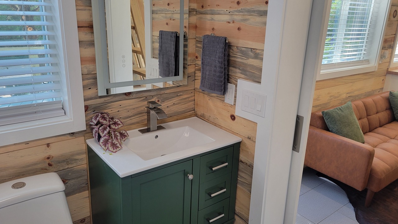 Photo of Bathroom in Van Alstyne