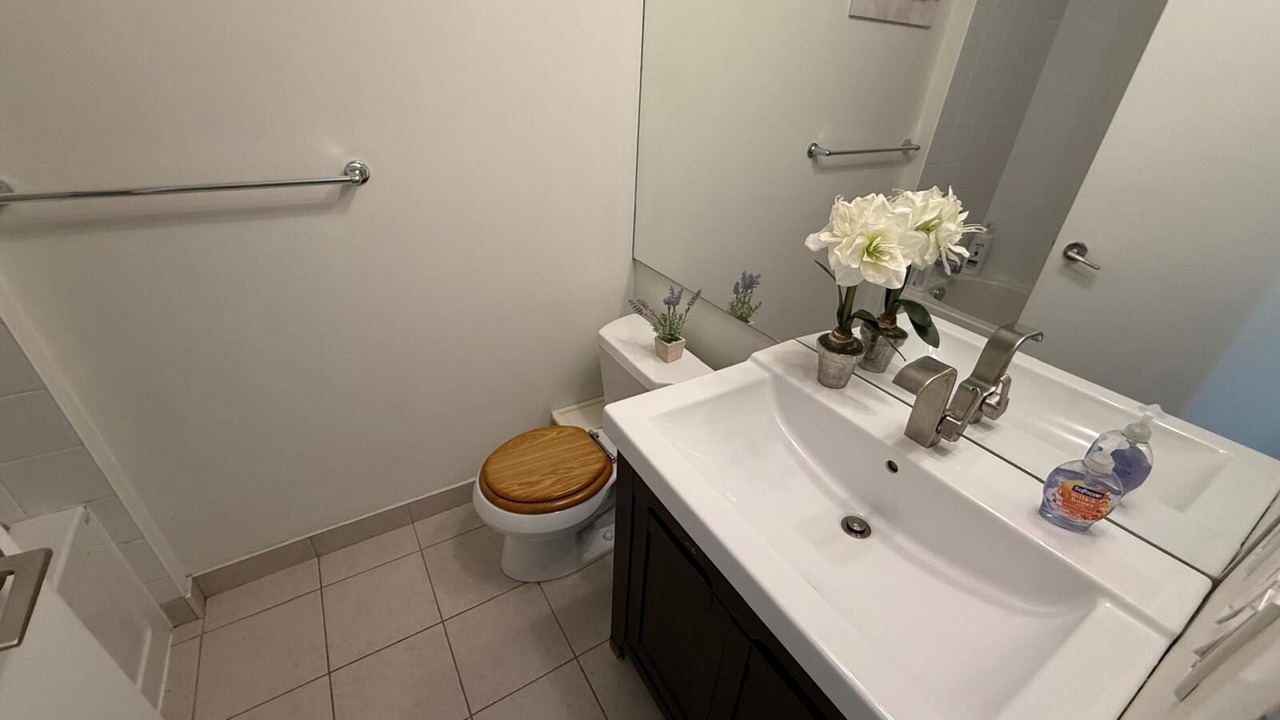Photo of Bathroom in Fort York